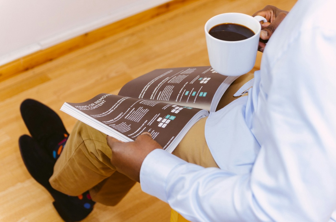 Lecture attentive d'un dossier professionnel
